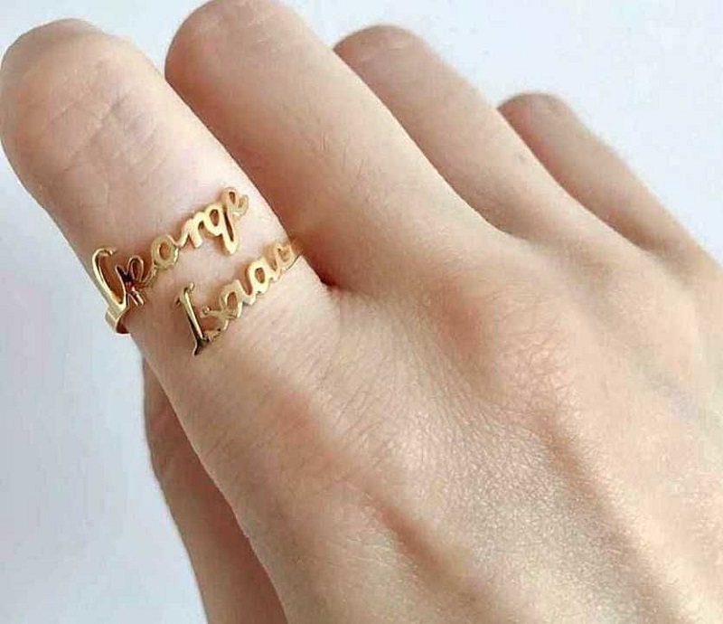 Women Who Wear Ring With Names of Children